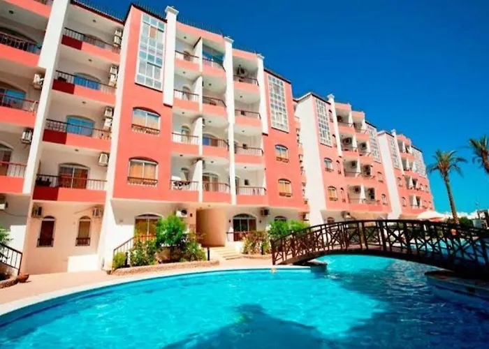 Desert Pearl Apartment *